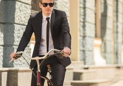 Fietsplan man naar het werk Fietsplan man naar het werk